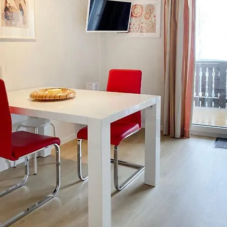 Apt- 12 Apartment *